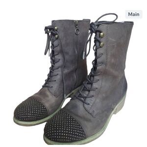 #136 RALPH LAUREN Tabbi Boots